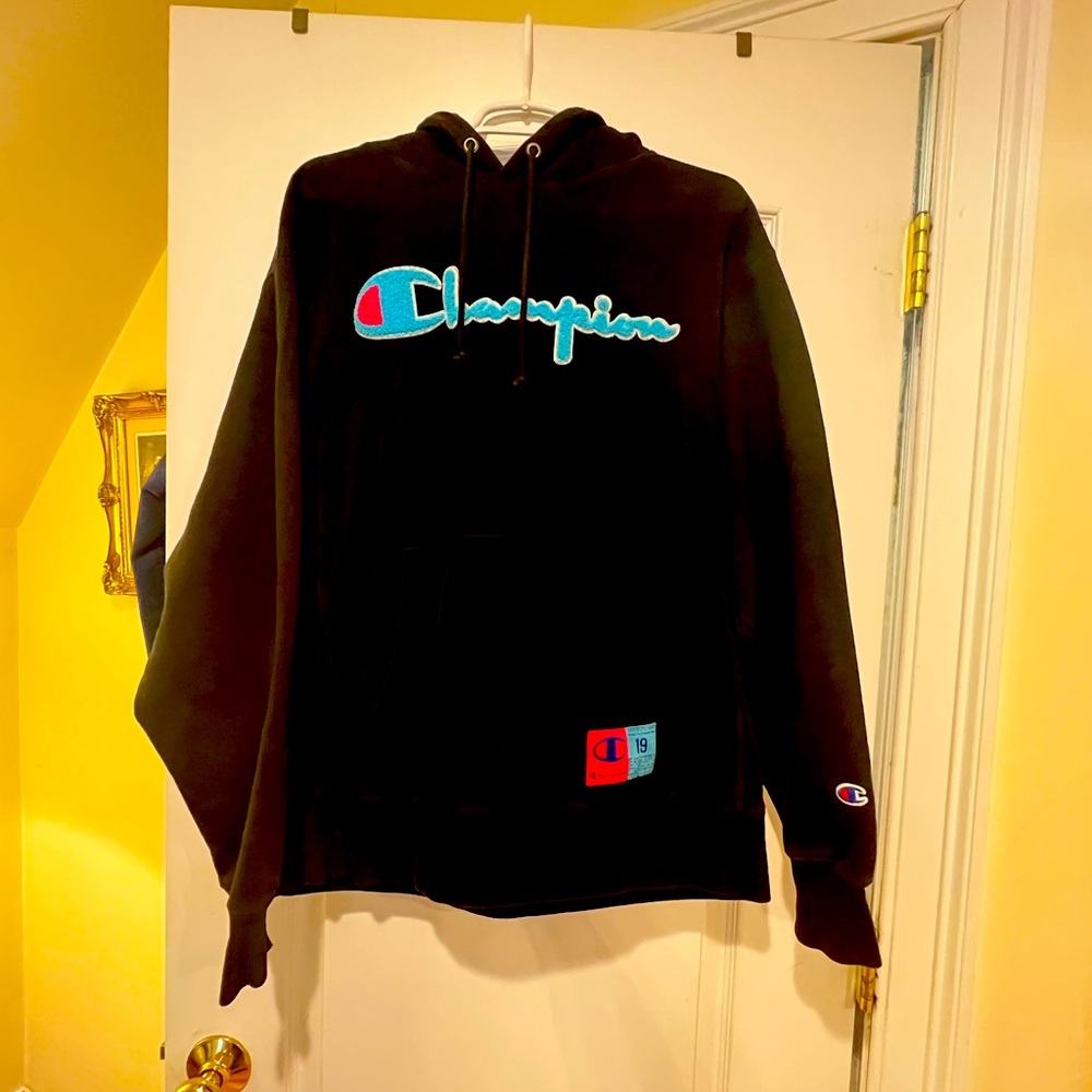 Heavy champion sweatshirt